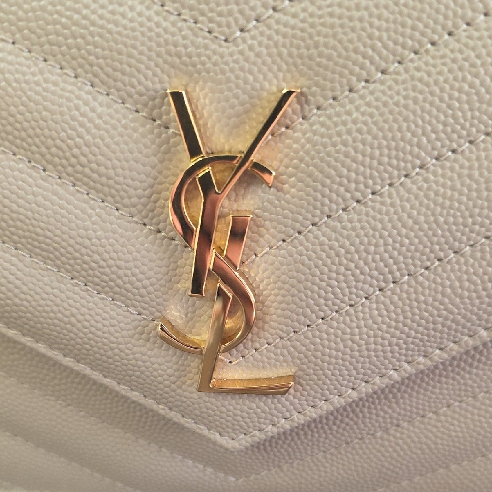 Yves Saint Laurent Cream Quilted Crossbody with Gold Chain - Picture 6 of 16